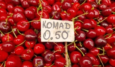 Трешње на комад на бањалучкој пијаци