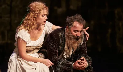 Lara Dragović u jednoj sceni predstave