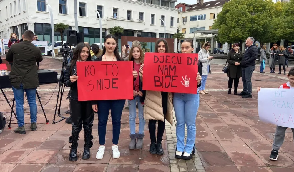 Мартовски протест у Подгорици против вршњацког насилја (архива)