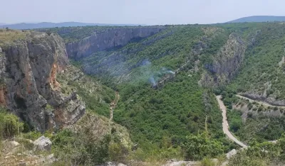 Sru&scaron;io se helikopter