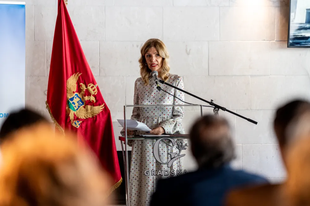 Са свечаности