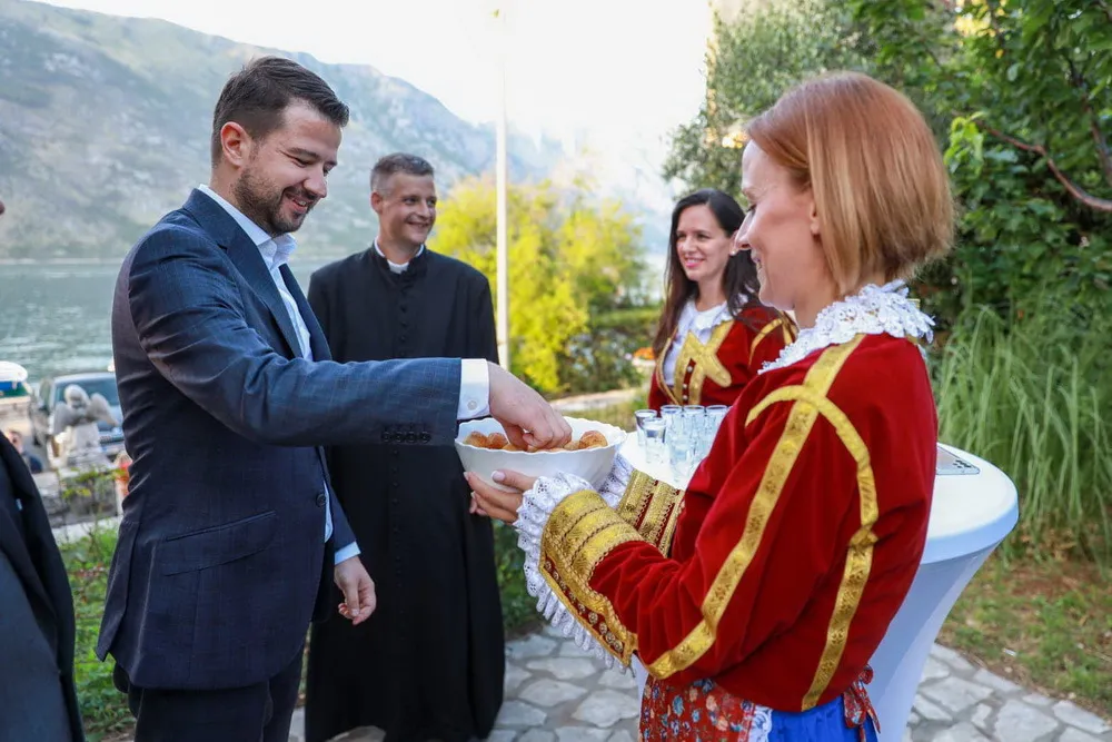 Jakov Milatović na donatorskoj večeri u Stolivu