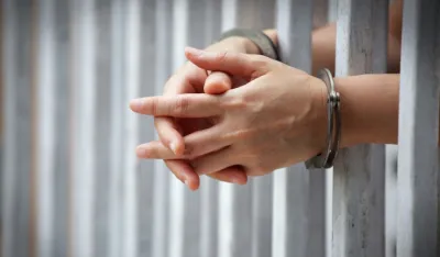 zatvor, lisice, hap&scaron;enje