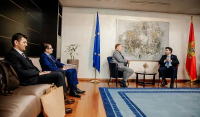 Vlada bi da kupi Port of Adriju, koјa niјe održiva bez pomoći vlasnika