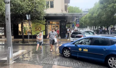 Nekultura vozača prema pјe&scaron;acima: Liјepo pona&scaron;anje važi i na &bdquo;zebrama&rdquo;