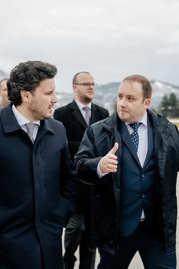premijer dritan abazovic i majk stajnmiler