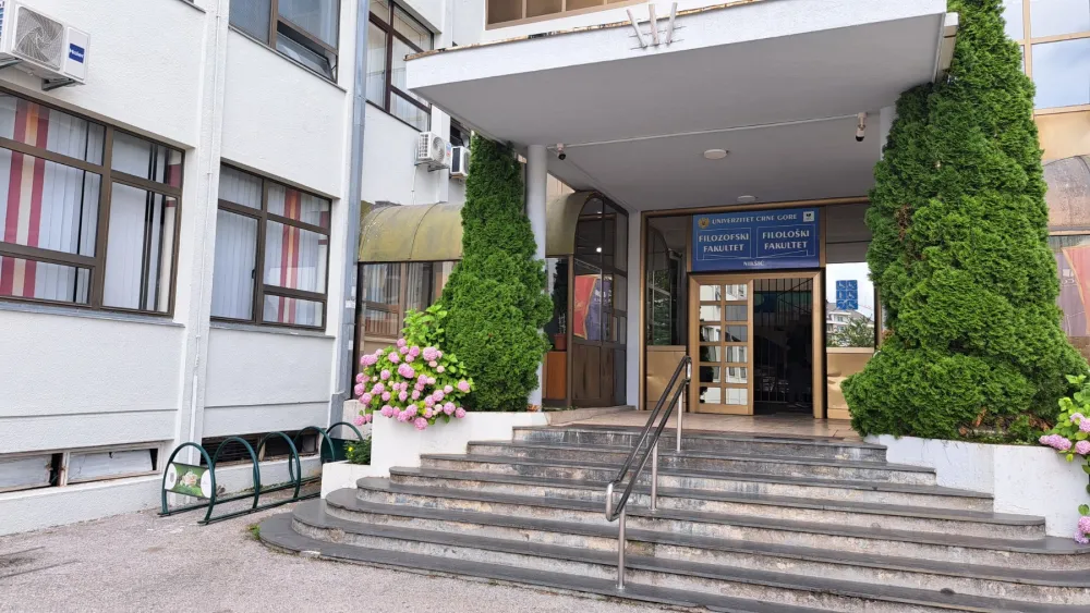 Slabo interesovanje: Devetoro upisano na smјeru za crnogorski, 14 za srpski jezik