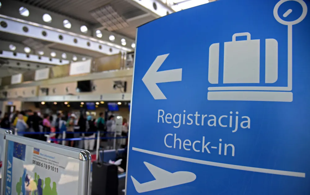 FOTO: Aerodrom Podgorica (Goto: Aerodrom)
