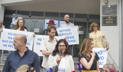 protest profesora ispred ministarstva prosvjete 