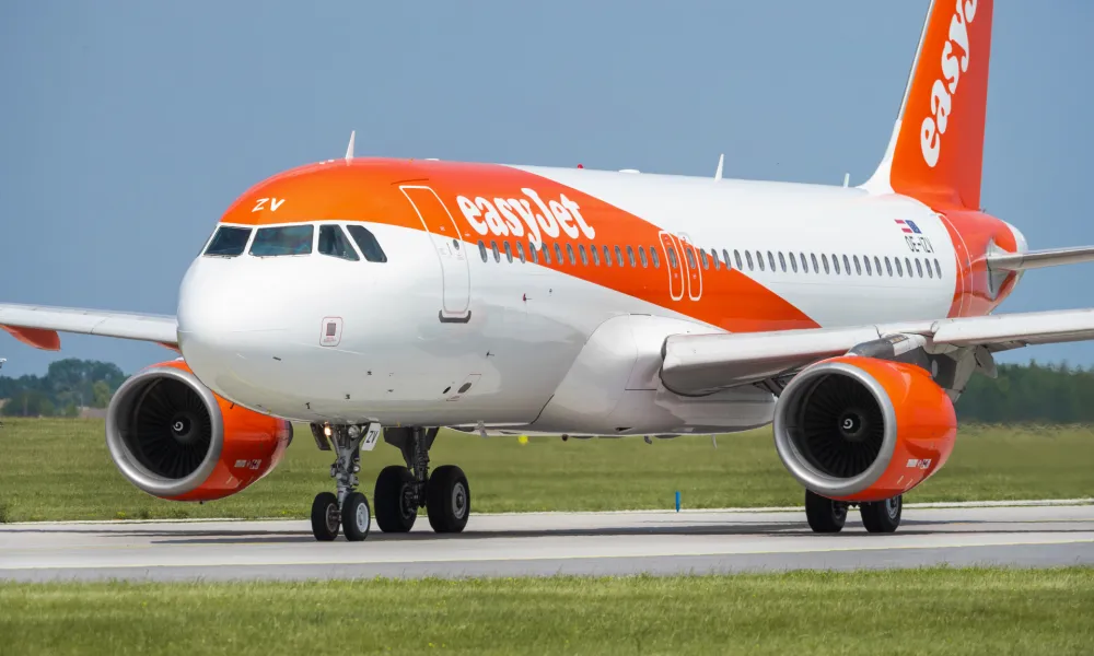 avion izidzeta, easy jet