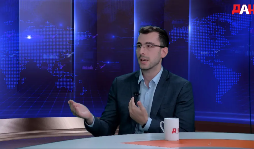 (VIDEO) Јovanović za &bdquo;Dan&ldquo;: Političarima godi &scaron;irenje lažnih viјesti