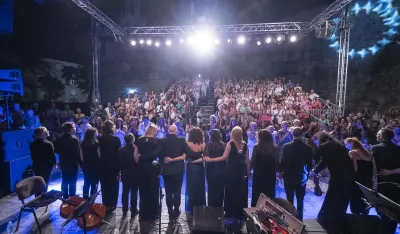 Tri bisa za violinistu i ansambl "Double Sens" na "Grad teatru"