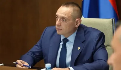 Александар Вулин