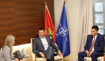 Medoks u opro&scaron;tajnoj posjeti: Adžić zahvalio na podr&scaron;ci crnogorskom sistemu odbrane