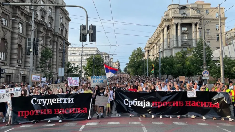 Протести у Београду