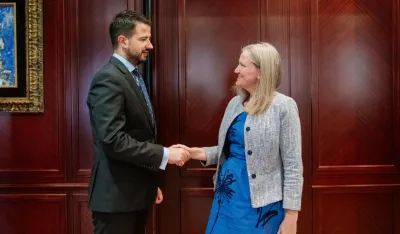 Jakov Milatović im Karen Medoks