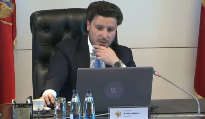 Abazović: Naredne srijede tematska sjednica Vlade o turističkoj sezoni