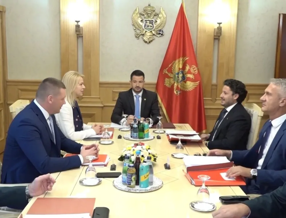 (VIDEO) Milatović održao sjednicu Savjeta za odbranu i bezbjednost