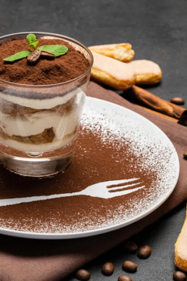 Lažni tiramisu u ča&scaron;i