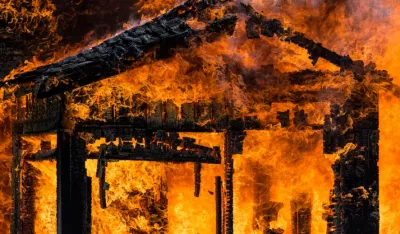 Grčka: Pobolj&scaron;ana situacija sa požarima, ali i dalje moguće &scaron;irenje