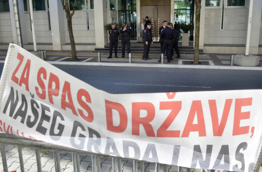  protest radnika Vektra Boke, vektra boka, radnici, protest,