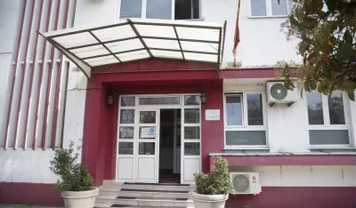 zgrada zeljeznicke infrastrukture