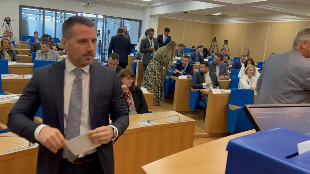 Sjednica Glavnog Grada, Časlav Ve&scaron;ović