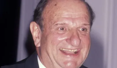 Bo Goldman