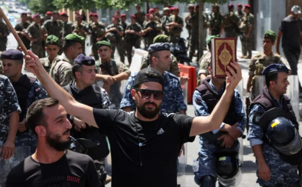 Demonstracije u Iraku protiv paljenja Kurana u &Scaron;vedskoj