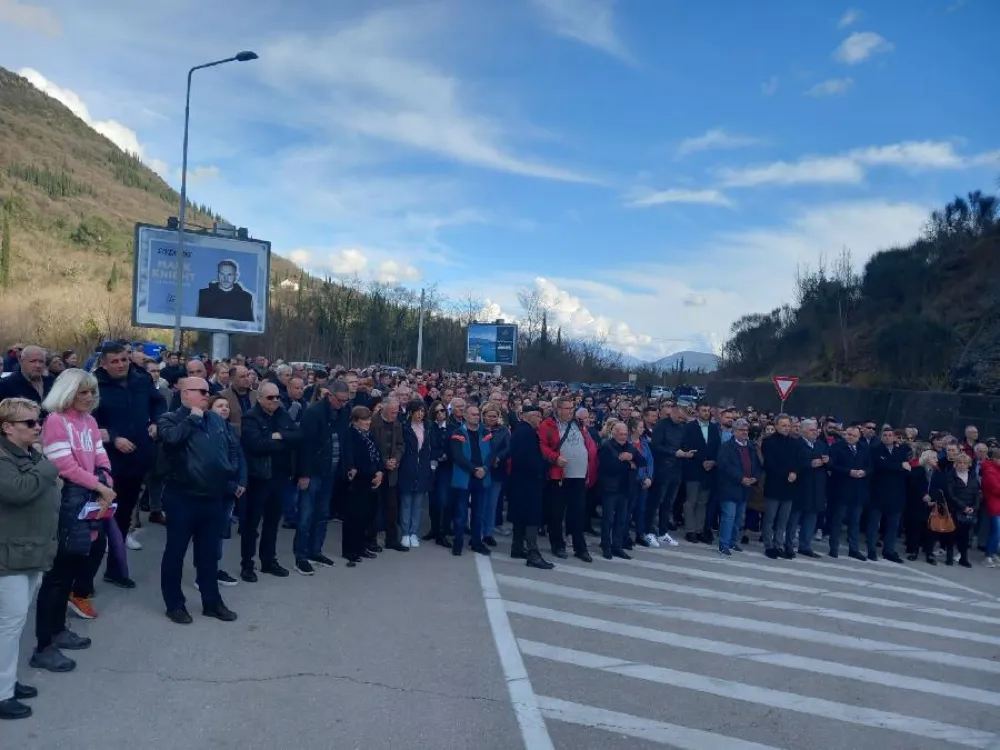 Radnici Instituta blokiraju granične prelaze od 18 do 20 sati