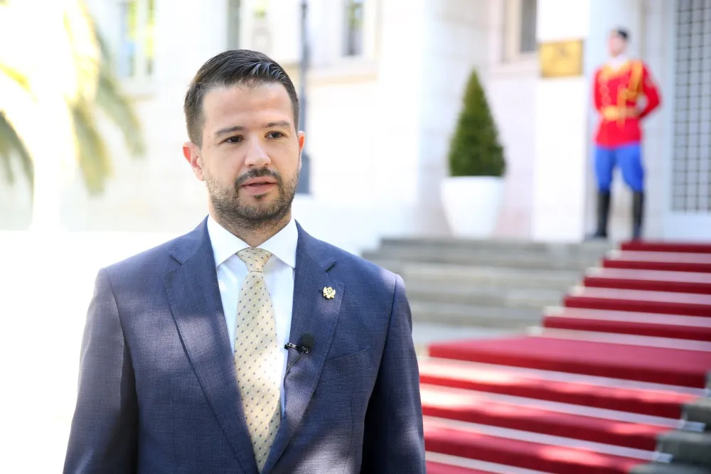 Milatović: Sa velikom tugom i pijetetom sjećamo se žrtava zločina u Velici