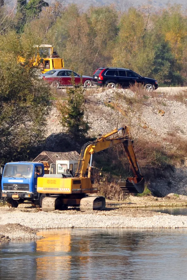 Krivična prijava zbog krađe &scaron;ljunka u naselju Botun