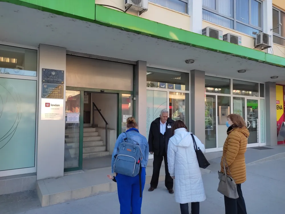 Zaposlenje preko ZZZ traži 40.304 lica: Bez posla i 4.491 visoko&scaron;kolac