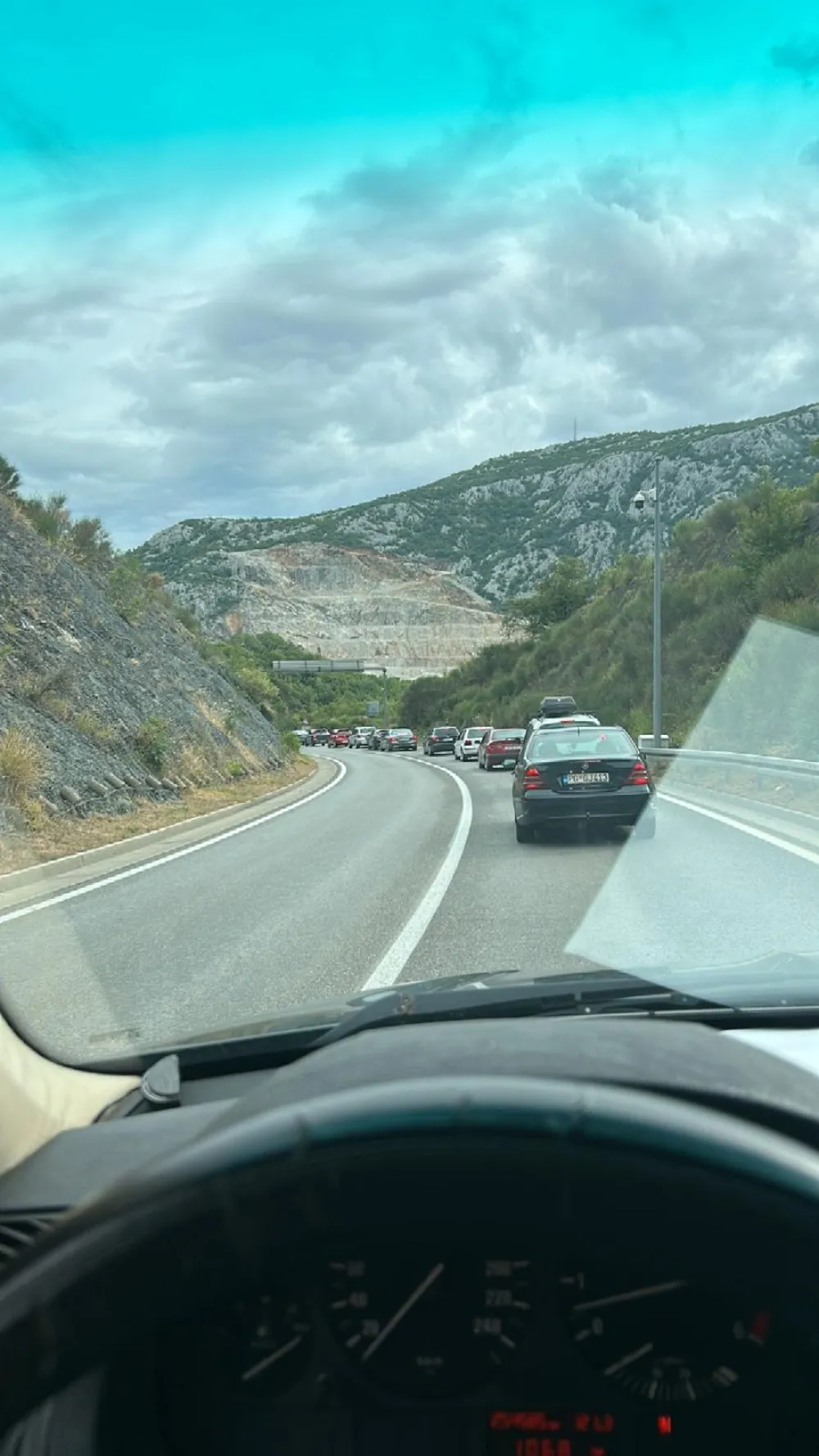 Kolaps u saobraćaju na putu Podgorica &ndash; Bar