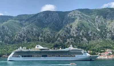 Крузер "Brilliance of the seas" јуче у Котору