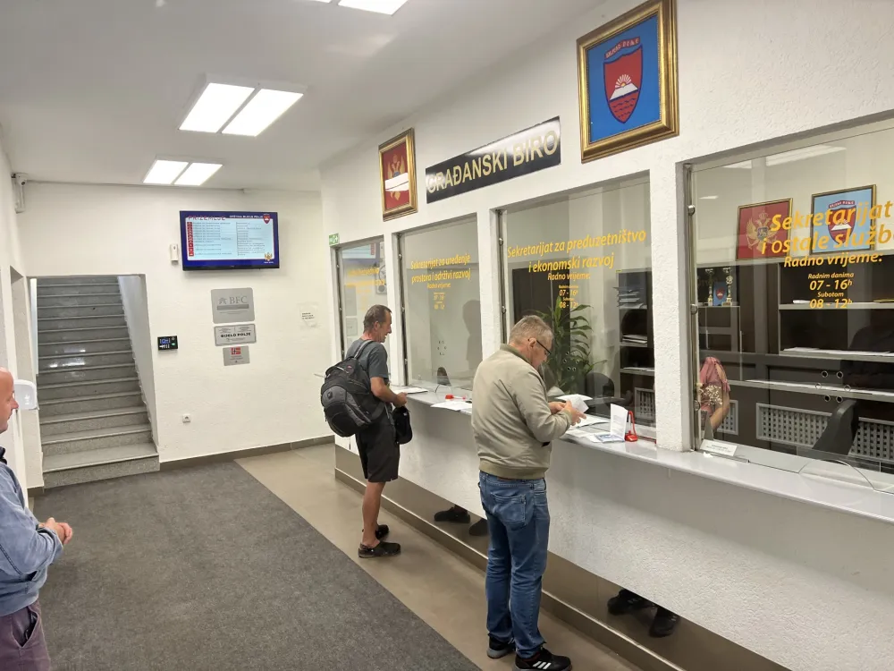 Bijelo Polje: Putem e-pisarnice za godinu zavedena 72.002 predmeta građana
