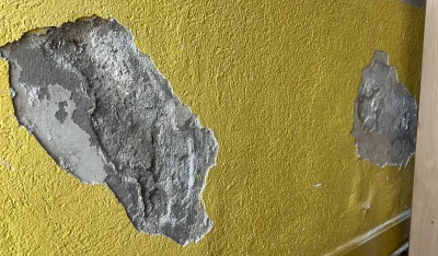 Direktor O&Scaron; "Marko Miljanov" kaže da je potrebna sanacija: Rupe u zidovima punim vlage