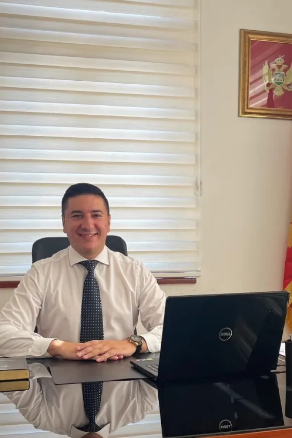 Dajković na novom radnom mjestu: Danas zamijenjene uloge