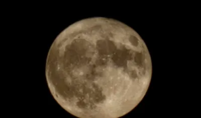 Mjesec iznad Podgorice