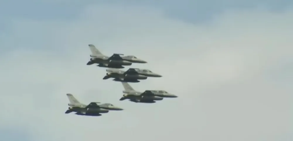 Кина изводи војне вјежбе изнад Тајвана