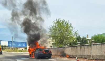 Automobil izgorio na putu Podgorica-Danilovgrad
