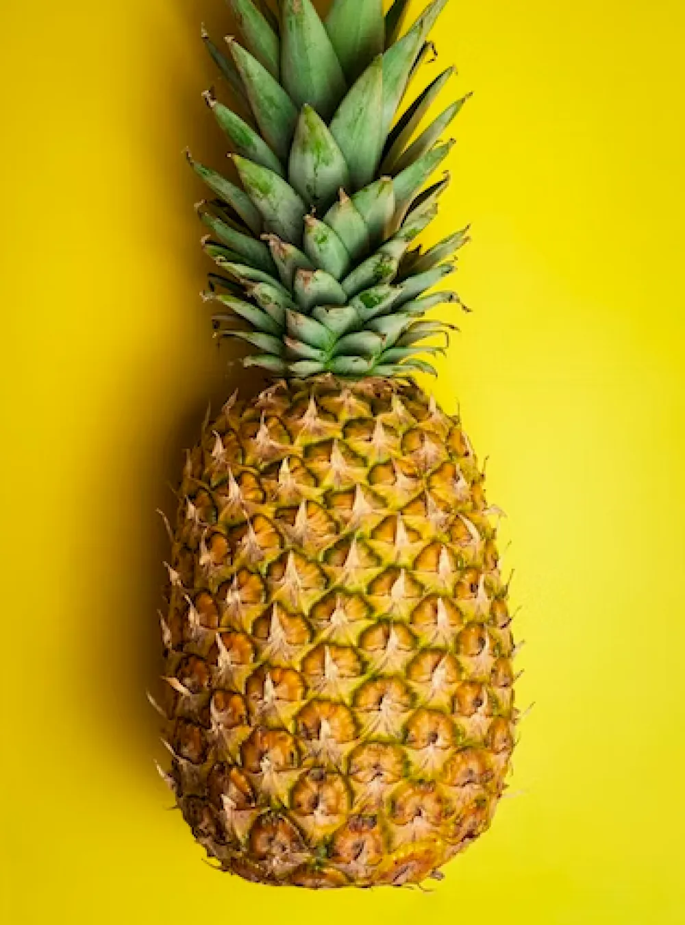 Evo &scaron;ta će se desiti organizmu ako popijete vodu od ananasa čim otvorite oči