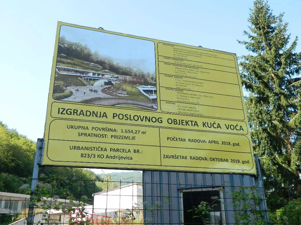 Табла свједочи о пробијеним роковима