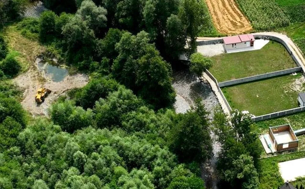 NVO Euromost upozorava: Na obali Bistrice i dalje cvјeta nelegalna gradnja