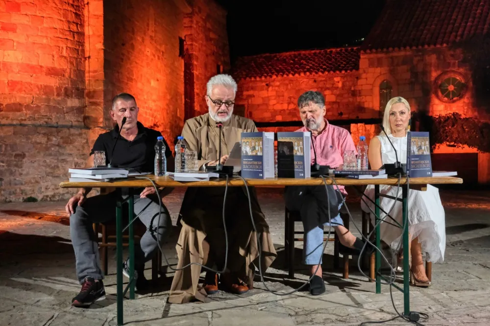 Ćirilica јe naјјača spona sa na&scaron;im koriјenom