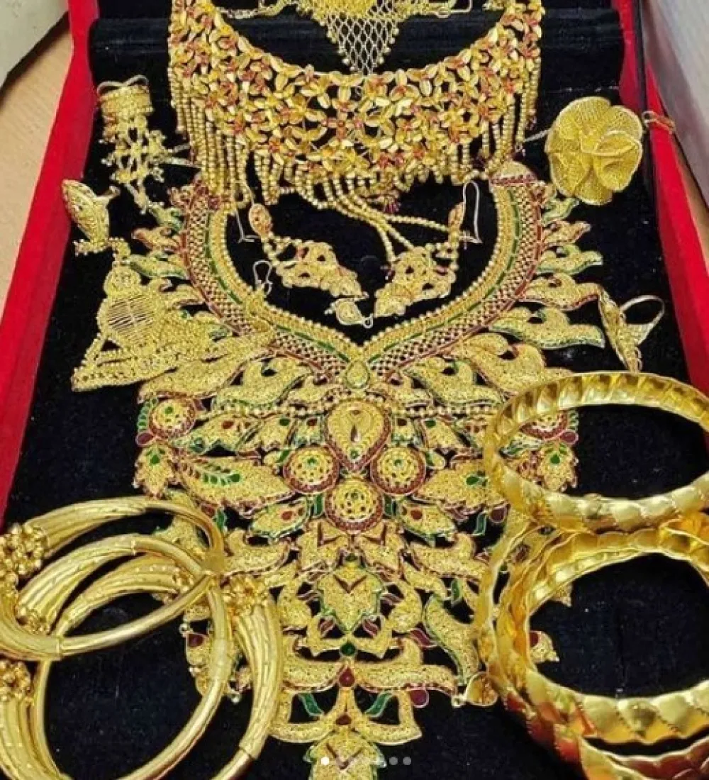 Srbija: Zaplijenjeno pola kilograma zlatnog nakita