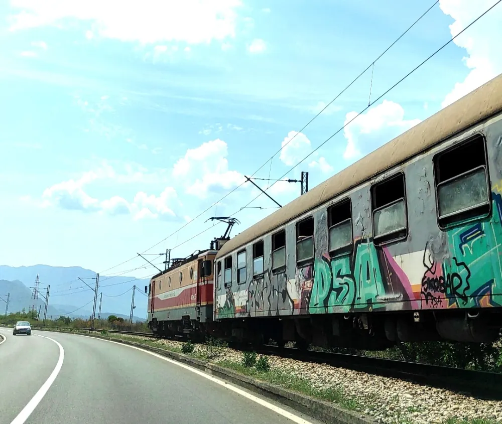 Željeznička infrastruktura: Bezbjedno na putu do &scaron;kole