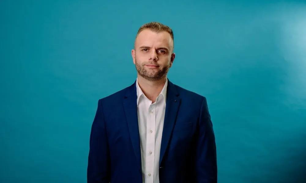 Adel Omeragić