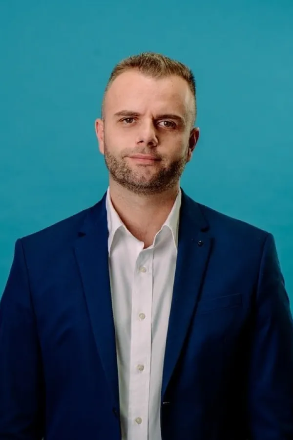 Adel Omeragić