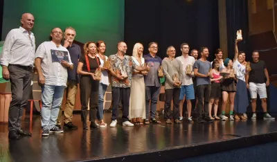 Dobitnici nagrada s članovima žirija